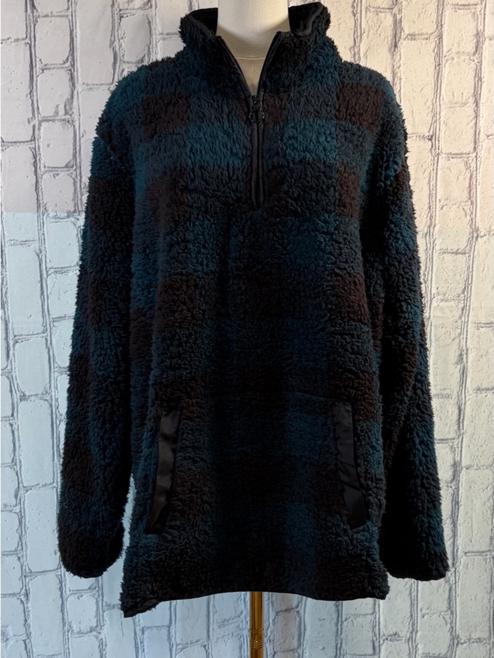 Dip Size :3X Women Plush Quarter-Zip Pullover - Black & Teal